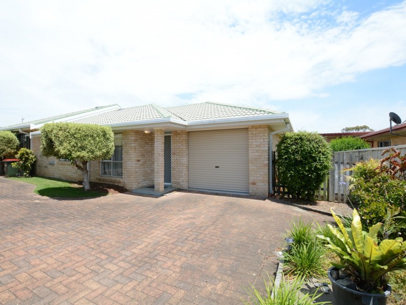 Unit 3/37 Old Bar Road, Old Bar NSW 2430