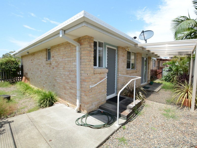 Unit 3/37 Old Bar Road, Old Bar NSW 2430