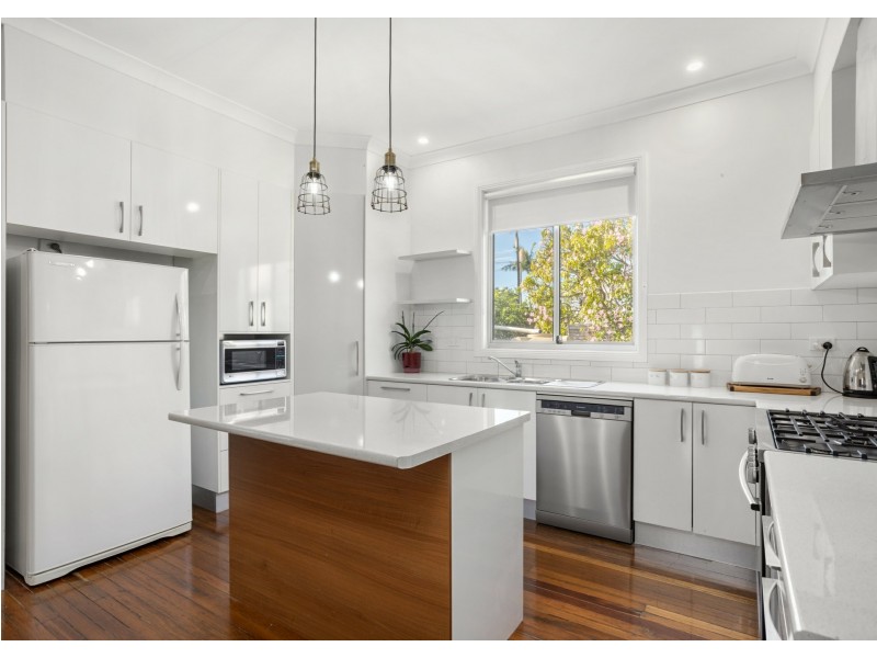 11 Wingham Road, Taree NSW 2430