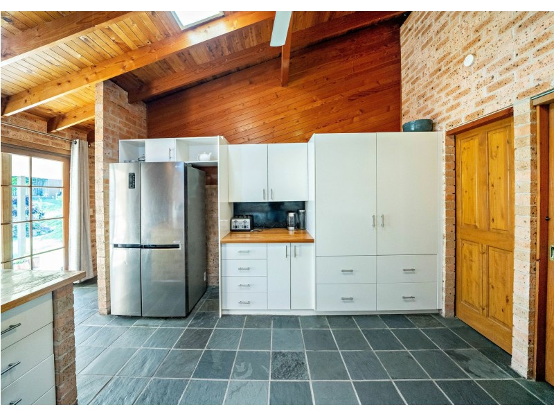10 Allumba Close, Taree NSW 2430