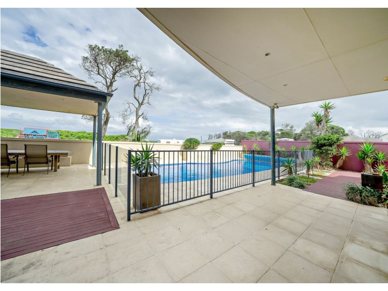 3/40 Lewis Street, Old Bar NSW 2430