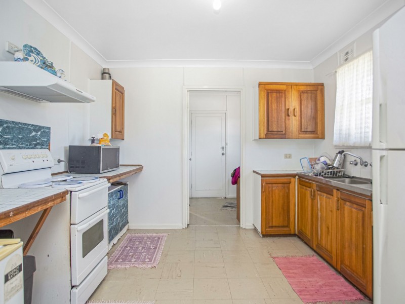 13 Mudford Street, Taree NSW 2430