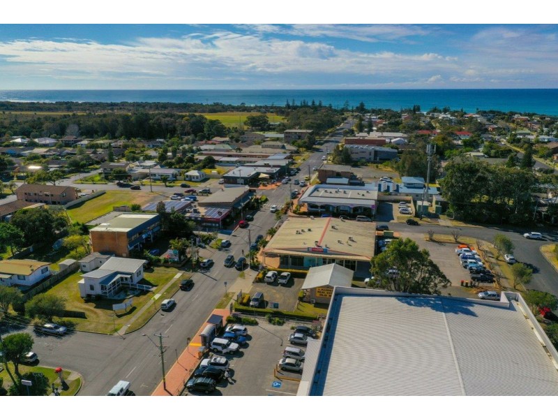 1 Maita Way, Old Bar NSW 2430