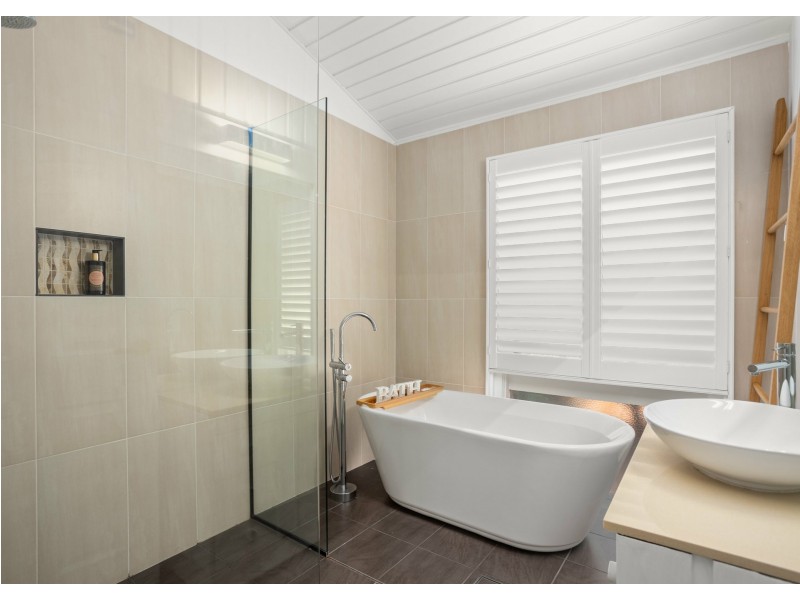51 Riverview Road, Mitchells Island NSW 2430