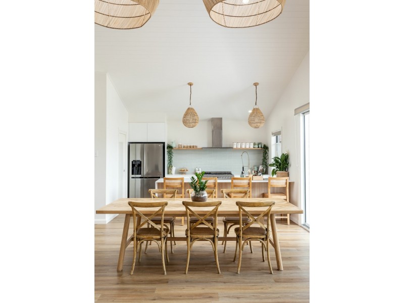 104 Albatross Way, Old Bar NSW 2430