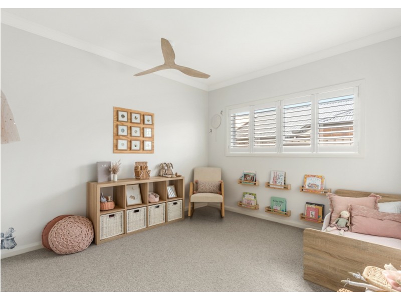 104 Albatross Way, Old Bar NSW 2430