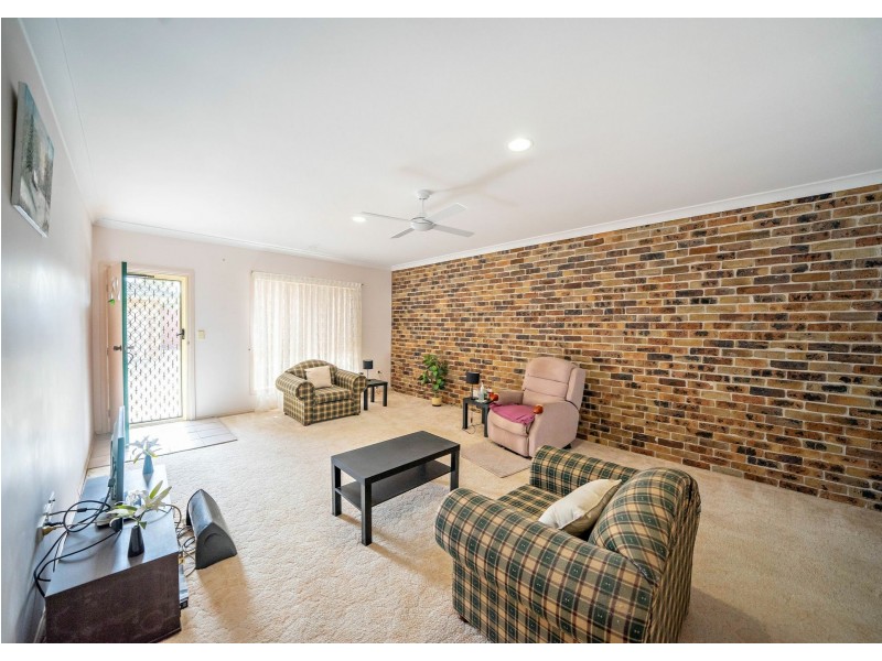 4/58-60 Wyden Street, Old Bar NSW 2430