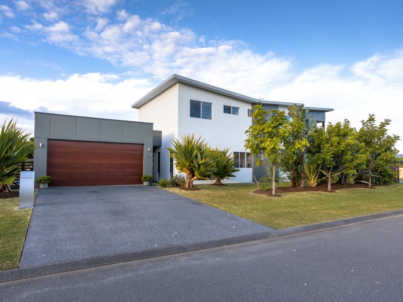 9 Shantull Drive, Wallabi Point NSW 2430