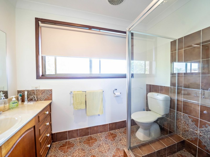 16 Belle Villa Parade, Old Bar NSW 2430