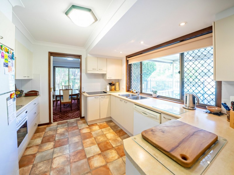 16 Belle Villa Parade, Old Bar NSW 2430