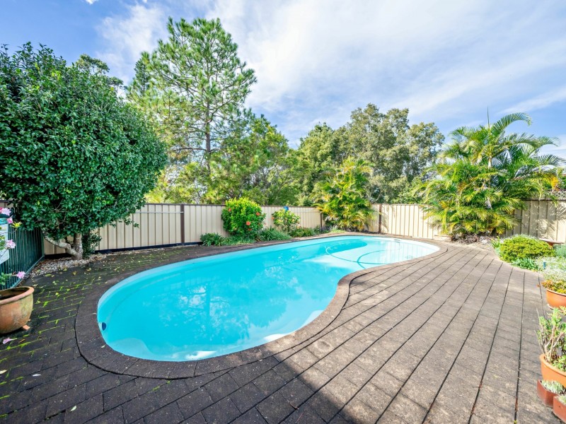 16 Belle Villa Parade, Old Bar NSW 2430