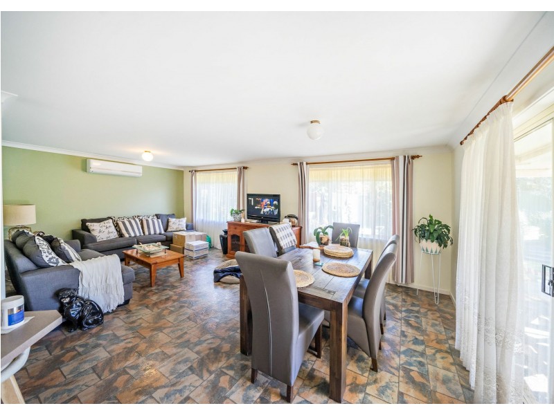 49 Clerke Street, Old Bar NSW 2430