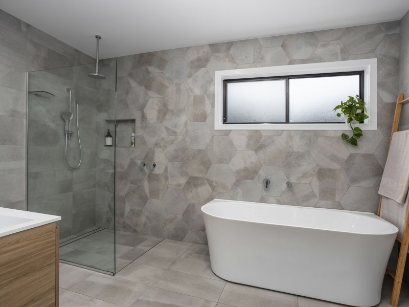 11 Tropicbird Crescent, Old Bar NSW 2430