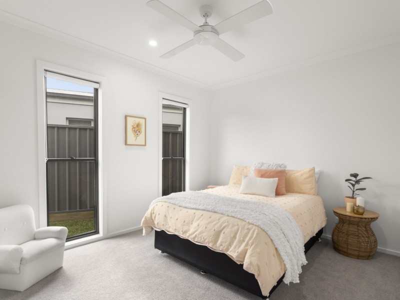 11 Tropicbird Crescent, Old Bar NSW 2430