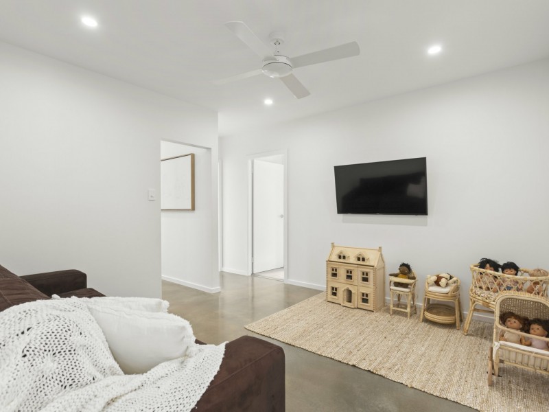 11 Tropicbird Crescent, Old Bar NSW 2430