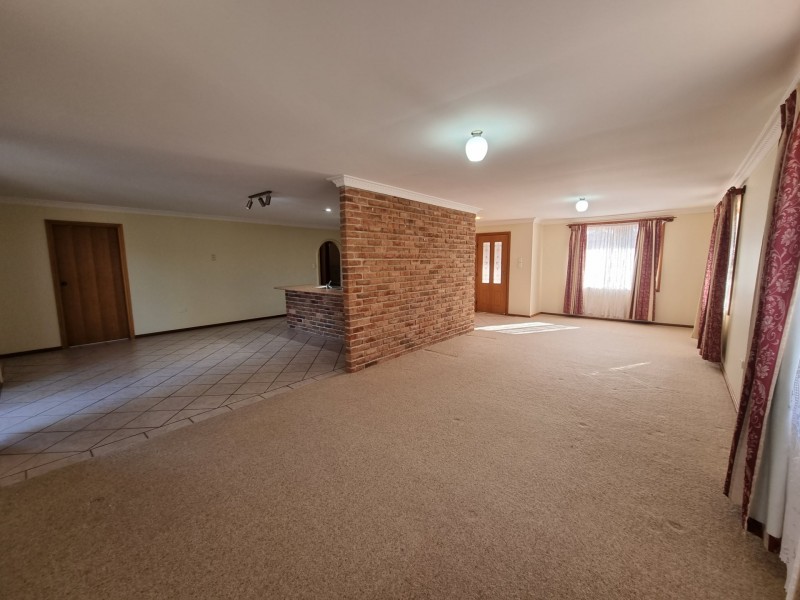 11 Gleneagle St, Taree NSW 2430
