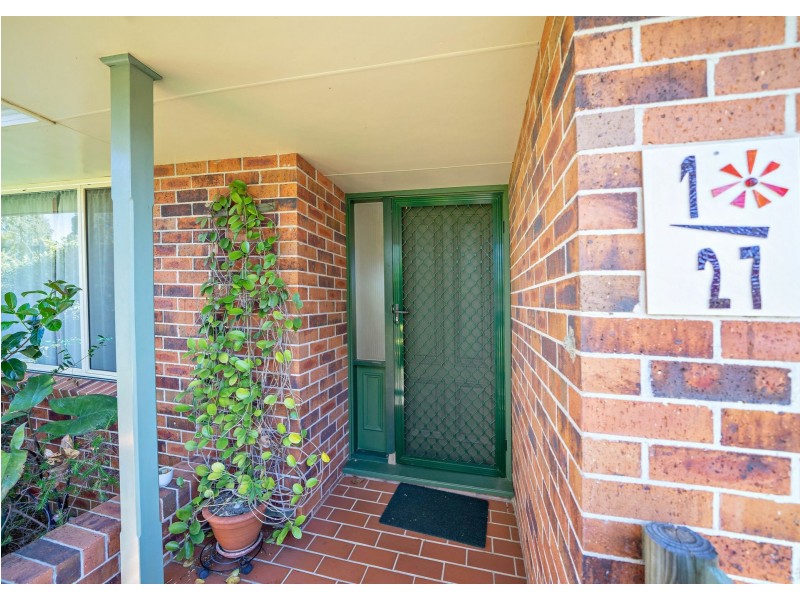 1/27 Molong Road, Old Bar NSW 2430