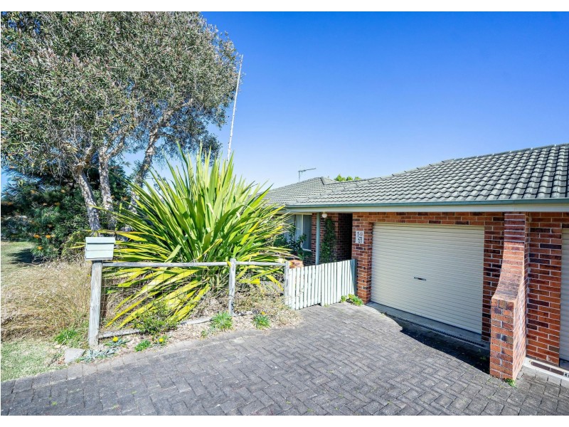 1/27 Molong Road, Old Bar NSW 2430