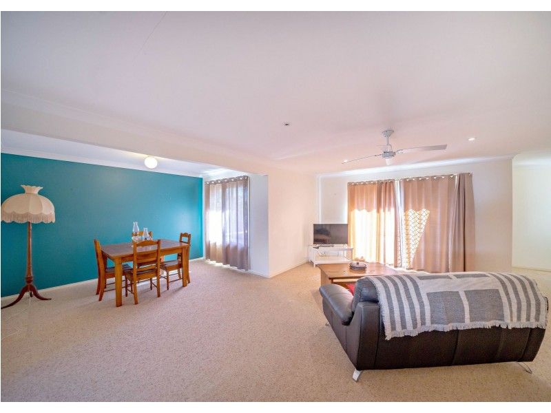 1/27 Molong Road, Old Bar NSW 2430