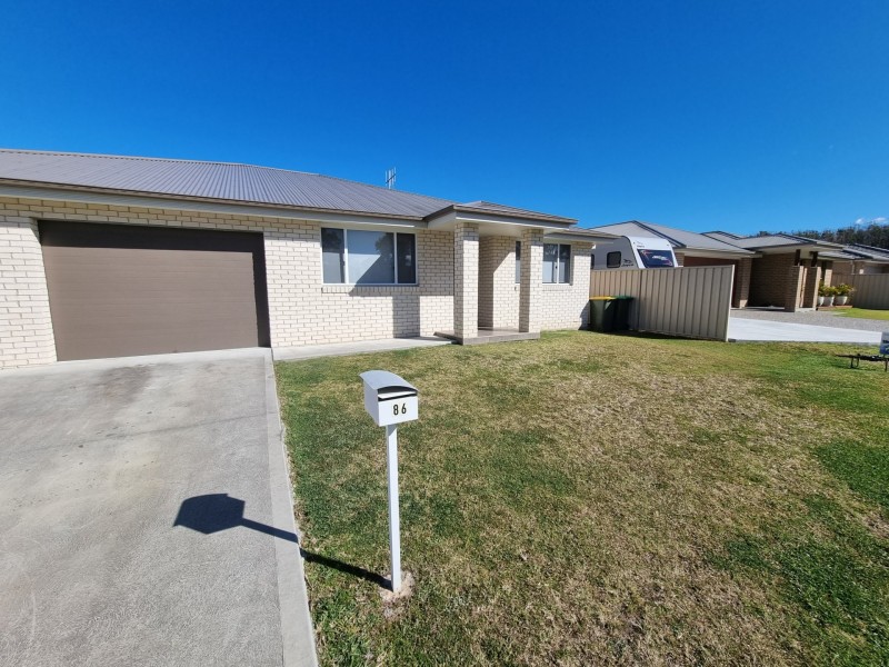 86 Forest Lane, Old Bar NSW 2430