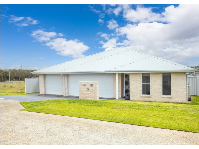 15 Viewmont Way, Old Bar NSW 2430