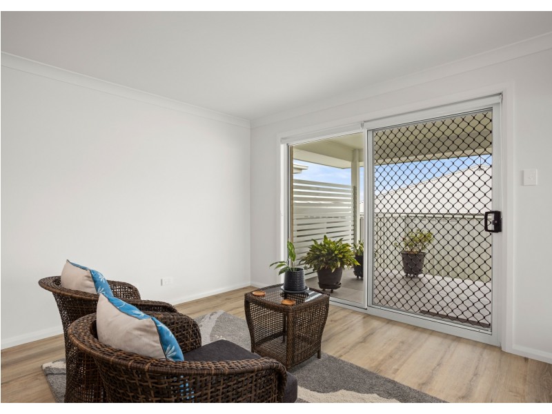 15 Viewmont Way, Old Bar NSW 2430