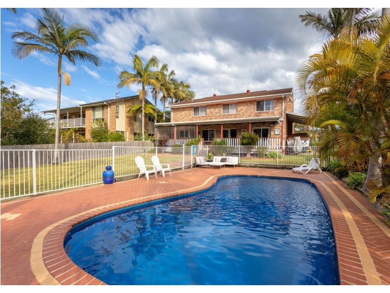 122 Waterman Street, Old Bar NSW 2430