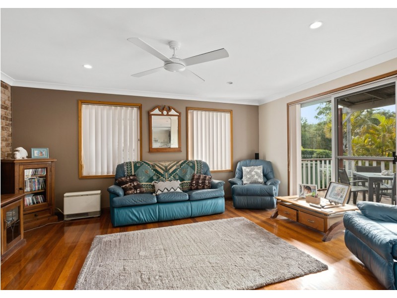 122 Waterman Street, Old Bar NSW 2430