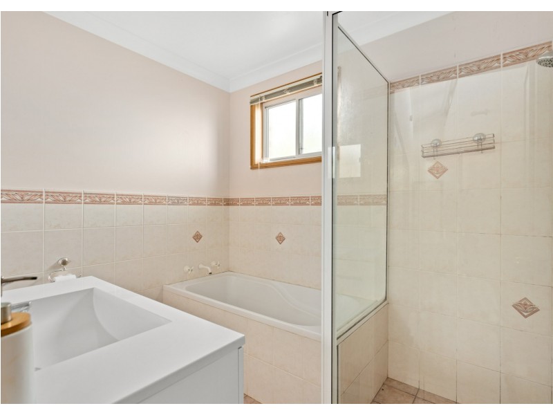 122 Waterman Street, Old Bar NSW 2430