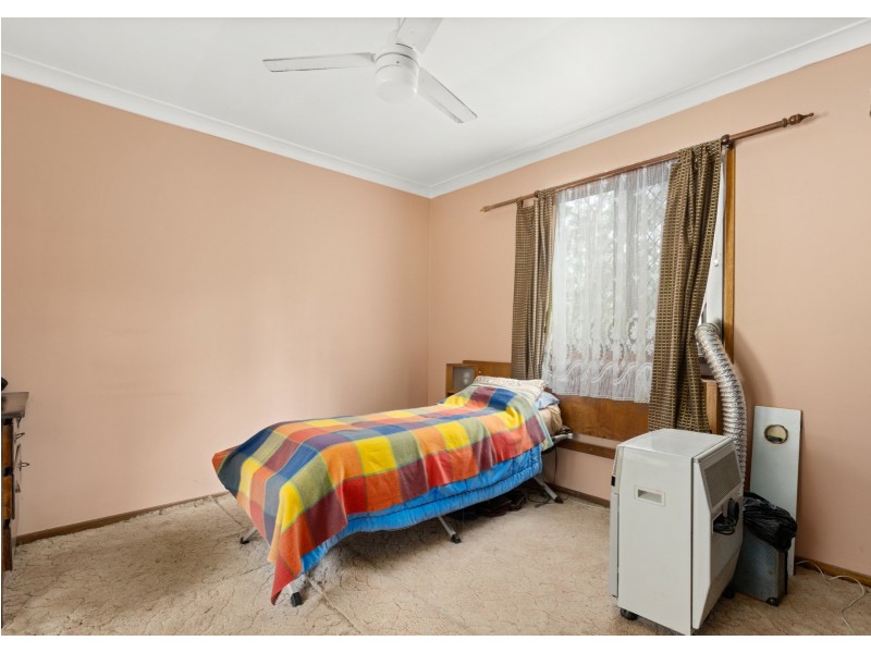 232 Ferry Road, Oxley Island NSW 2430