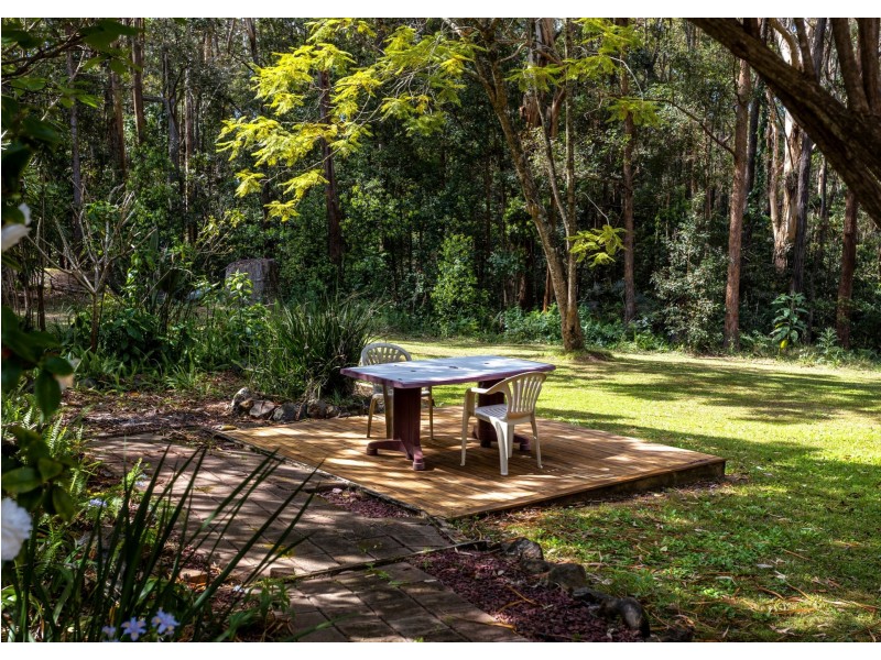 232 Ferry Road, Oxley Island NSW 2430