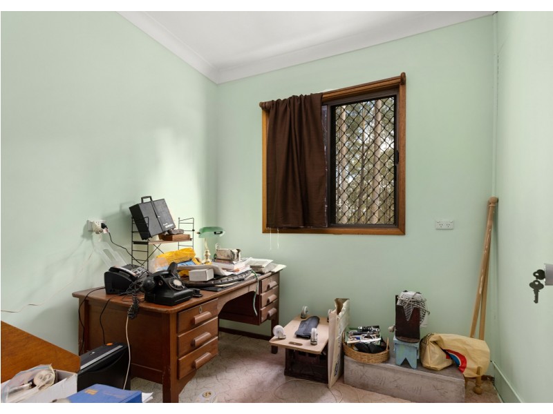 232 Ferry Road, Oxley Island NSW 2430