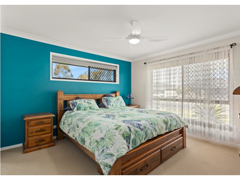 16 Mariner Avenue, Old Bar NSW 2430