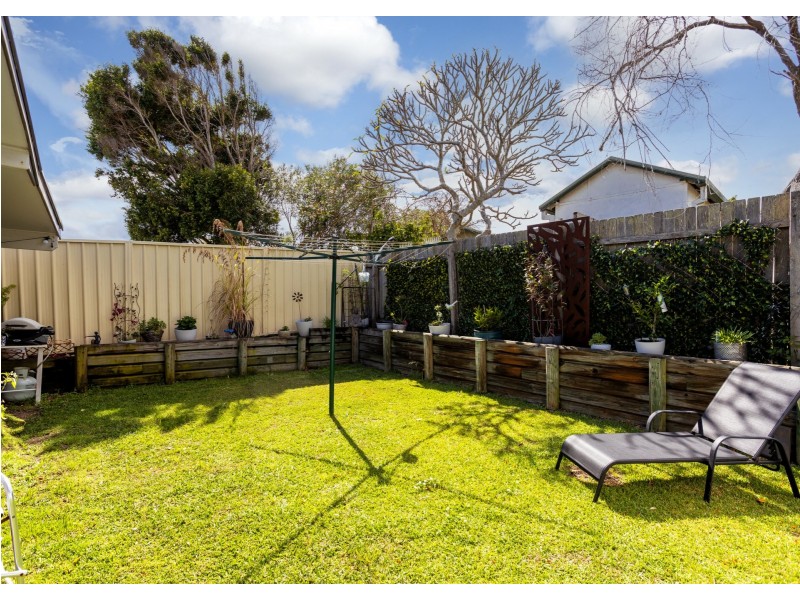 2/26 George Street, Old Bar NSW 2430