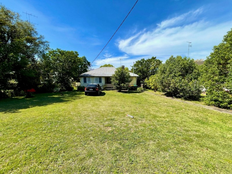 103 Albert Street, 8 & 10 Richardson Streets, Taree NSW 2430