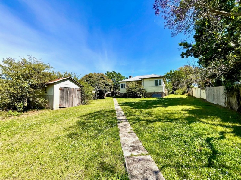 103 Albert Street, 8 & 10 Richardson Streets, Taree NSW 2430