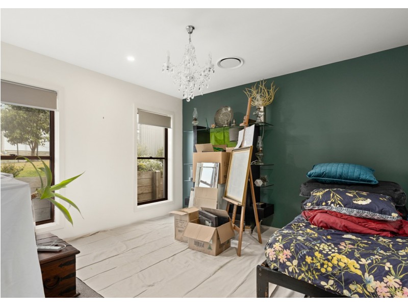 3 Viewmont Way, Old Bar NSW 2430