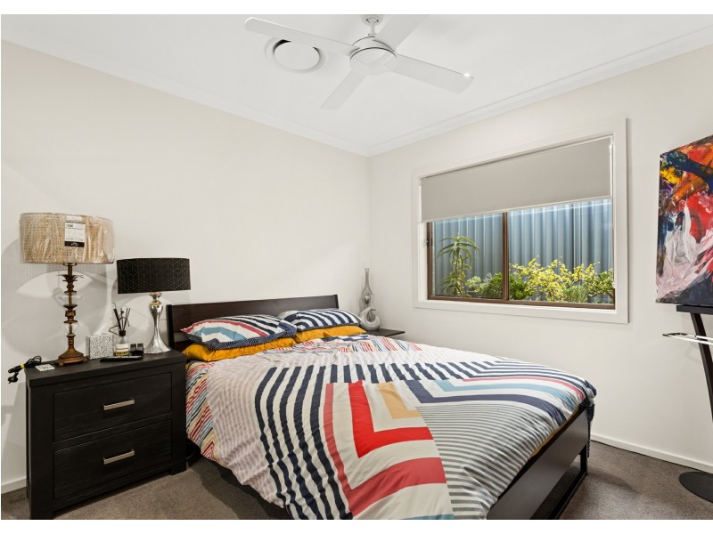 3 Viewmont Way, Old Bar NSW 2430