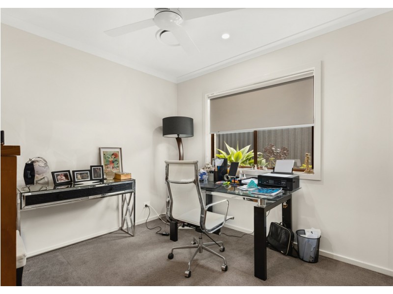 3 Viewmont Way, Old Bar NSW 2430