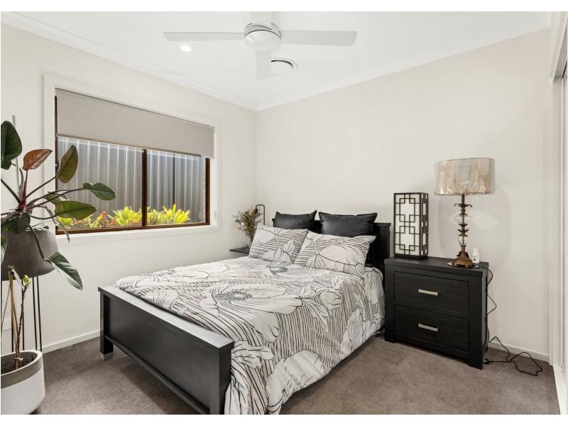 3 Viewmont Way, Old Bar NSW 2430