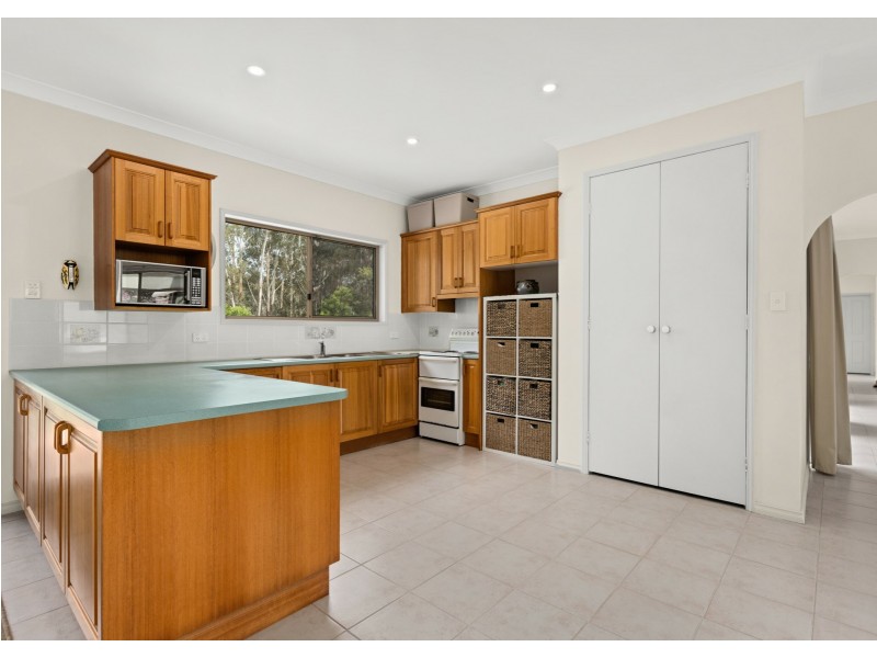 13 Rainforest Drive, Mitchells Island NSW 2430