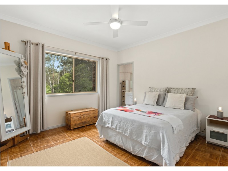 13 Rainforest Drive, Mitchells Island NSW 2430