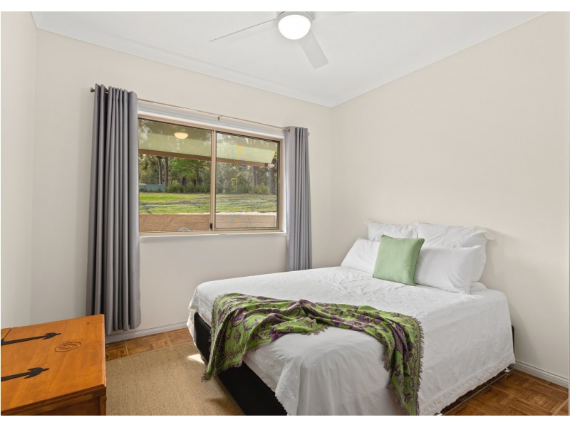 13 Rainforest Drive, Mitchells Island NSW 2430