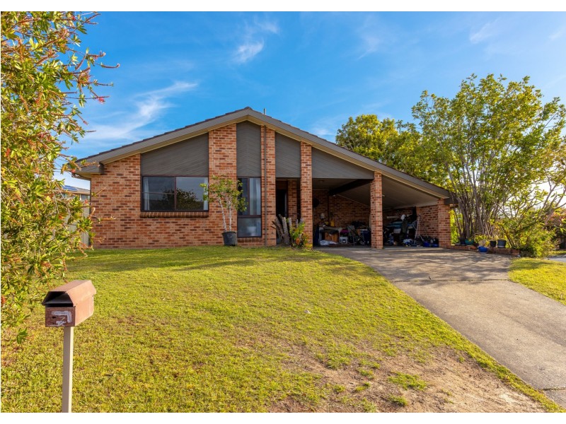 7 Kestrel Avenue, Old Bar NSW 2430