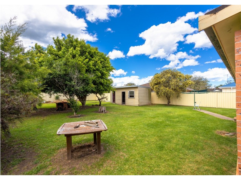 23 Farleigh Street, Old Bar NSW 2430