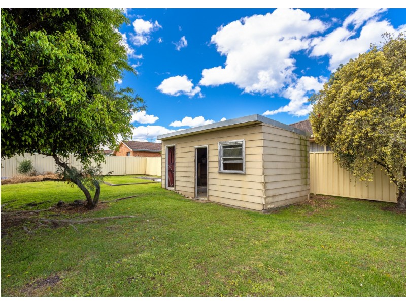 23 Farleigh Street, Old Bar NSW 2430