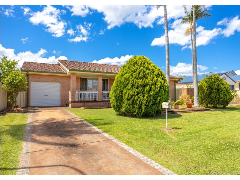 23 Farleigh Street, Old Bar NSW 2430