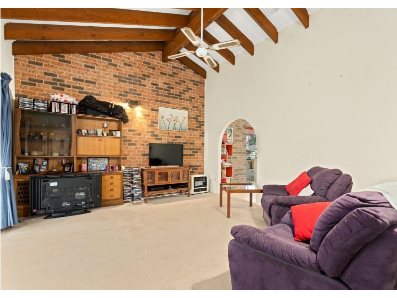 23 Farleigh Street, Old Bar NSW 2430