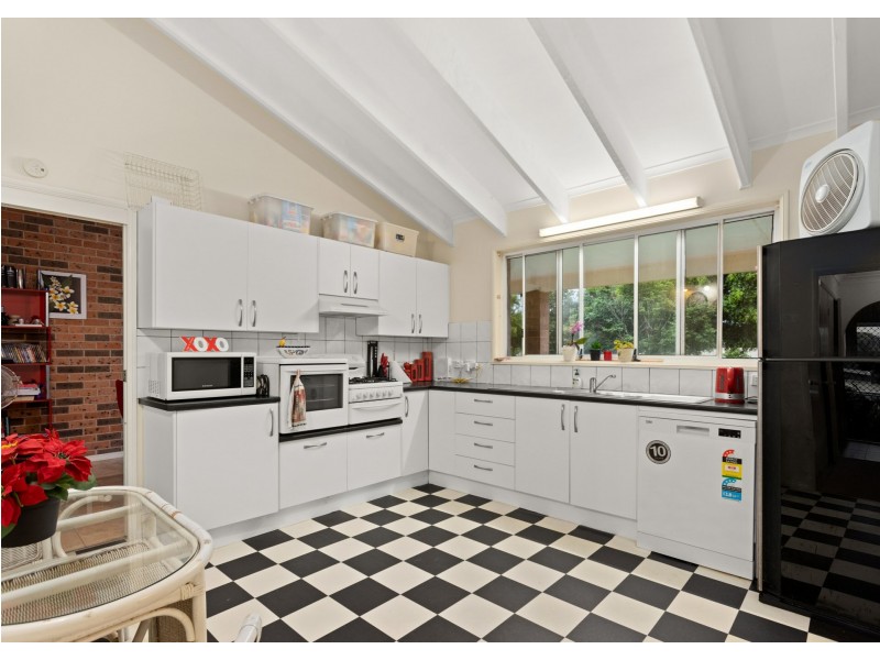 23 Farleigh Street, Old Bar NSW 2430