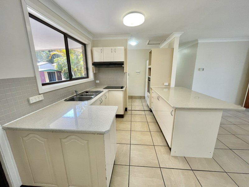 12 Drury Close, Old Bar NSW 2430
